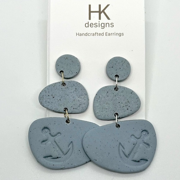 ⚓️NWT Handcrafted Anchor Earrings - Picture 1 of 8